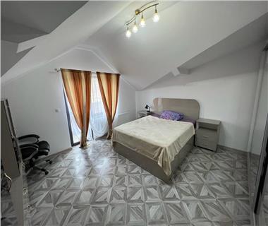 Apartament 3 camere  de vanzare  Visani